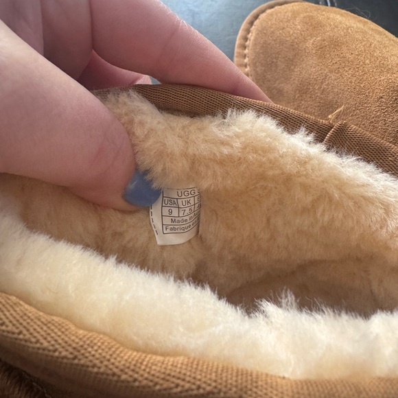 New FAUX UGG Suede Ankle Boots - Picture 4 of 4